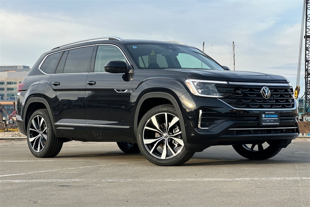 Vehicle image 2 of 19