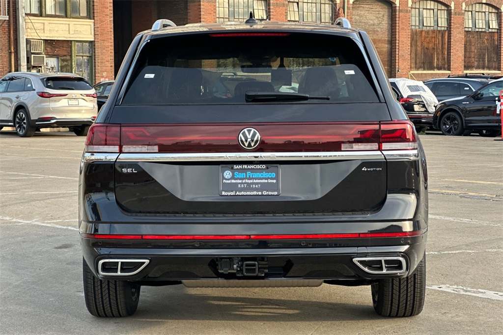 Vehicle image 6 of 19