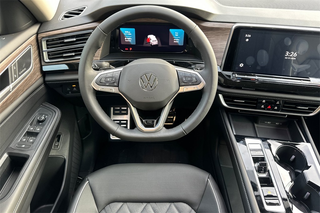 Vehicle image 9 of 19