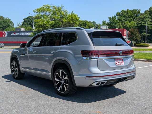 Vehicle image 8 of 35
