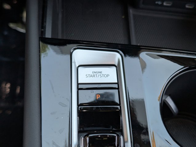 Vehicle image 26 of 35