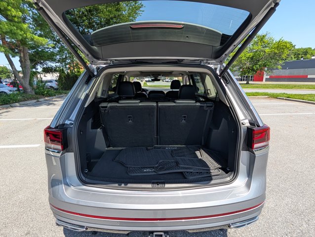 Vehicle image 11 of 35