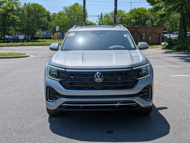 Vehicle image 2 of 35