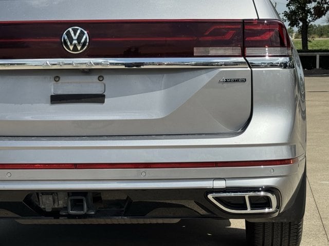 2024 Volkswagen Atlas 2.0T SEL Premium R-Line Image 10 of 36