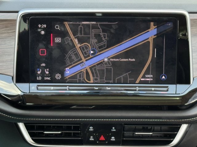2024 Volkswagen Atlas 2.0T SEL Premium R-Line Image 23 of 36