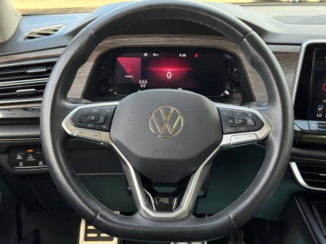 2024 Volkswagen Atlas 2.0T SEL Premium R-Line Image 34 of 36