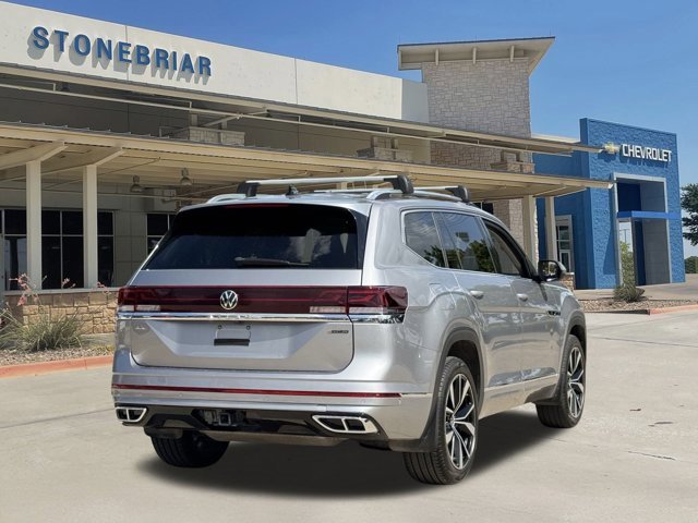 2024 Volkswagen Atlas 2.0T SEL Premium R-Line Image 7 of 36