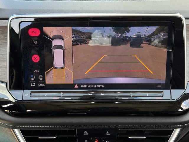 2024 Volkswagen Atlas 2.0T SEL Premium R-Line Image 21 of 36