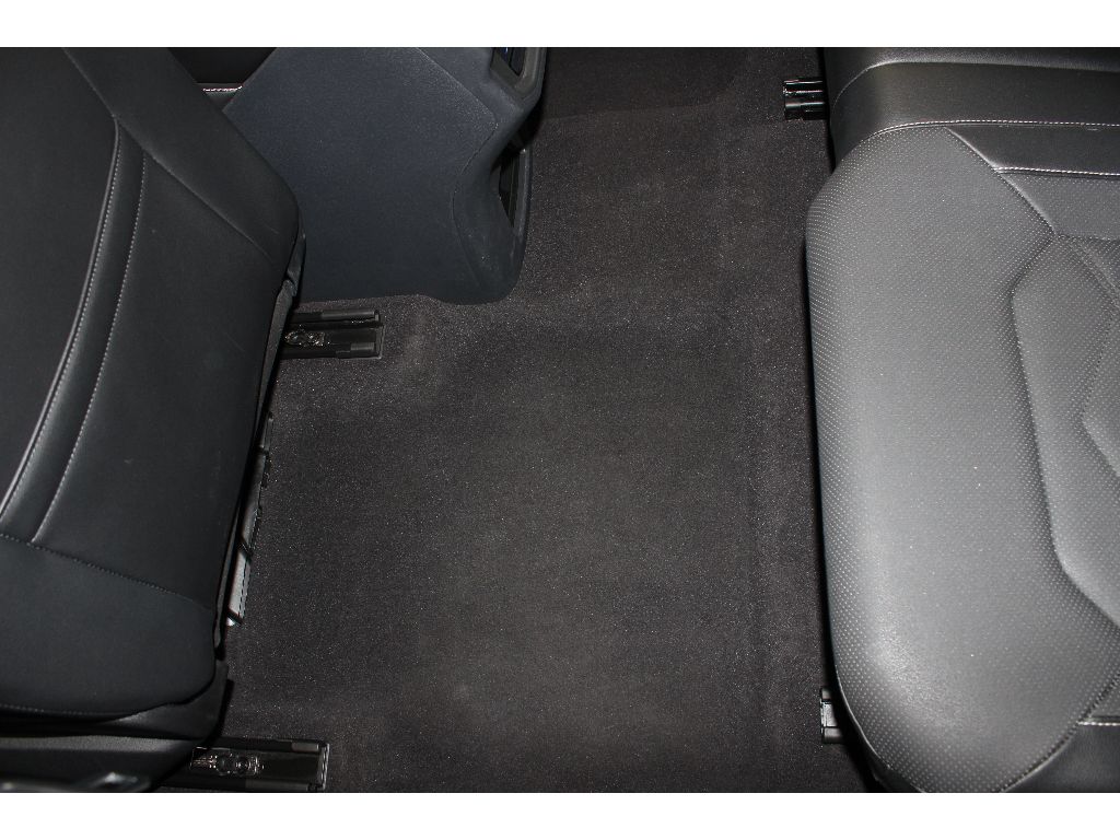 2024 Volkswagen Atlas 2.0T SE Technology Image 19 of 24