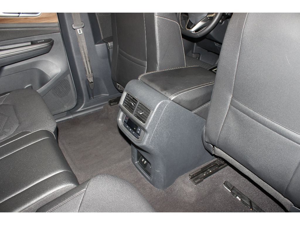 2024 Volkswagen Atlas 2.0T SE Technology Image 23 of 24