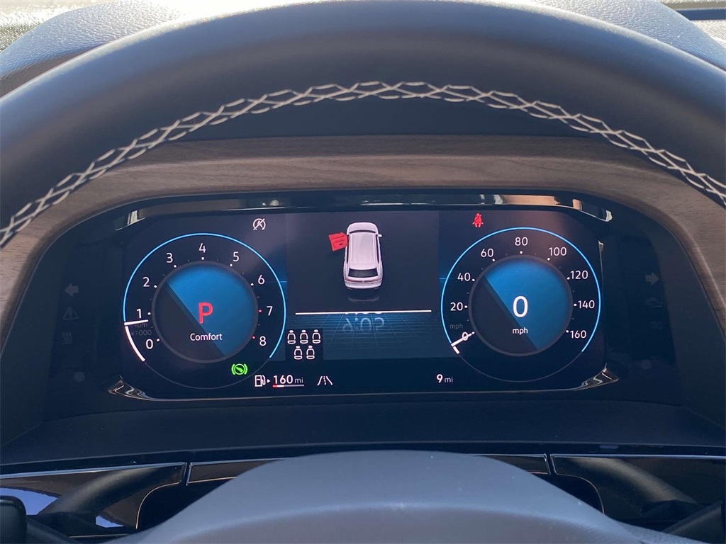 Vehicle image 23 of 30