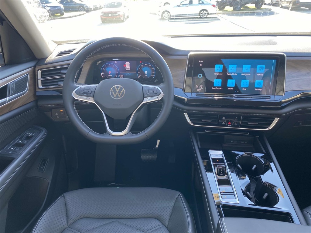 Vehicle image 13 of 30