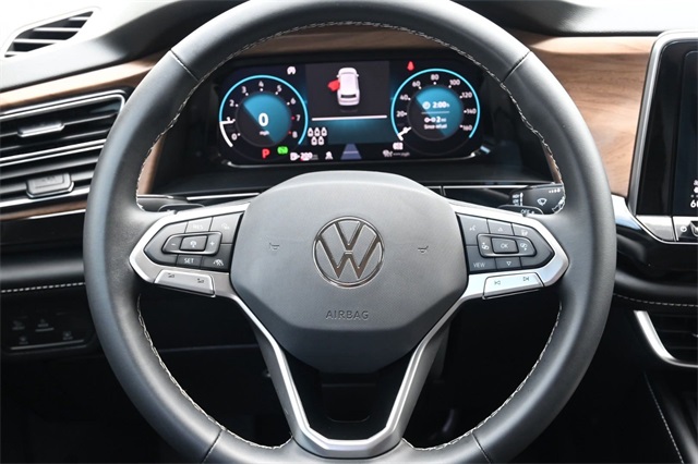 2024 Volkswagen Atlas 2.0T SE Technology Image 10 of 33