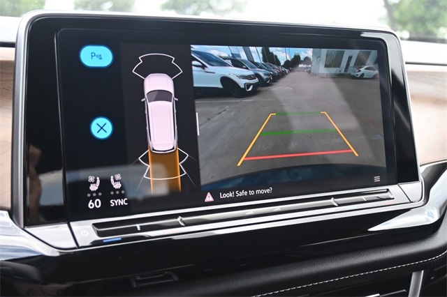 2024 Volkswagen Atlas 2.0T SE Technology Image 16 of 33