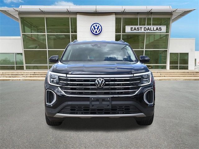 2024 Volkswagen Atlas 2.0T SE Technology Image 1 of 33