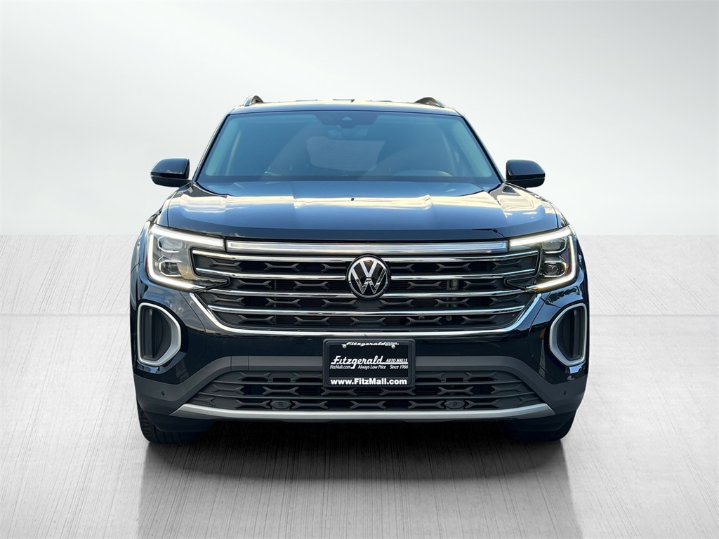 Vehicle image 2 of 29