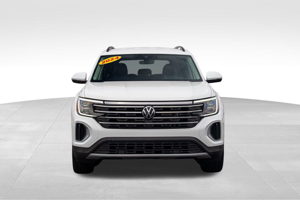 Vehicle image 2 of 35