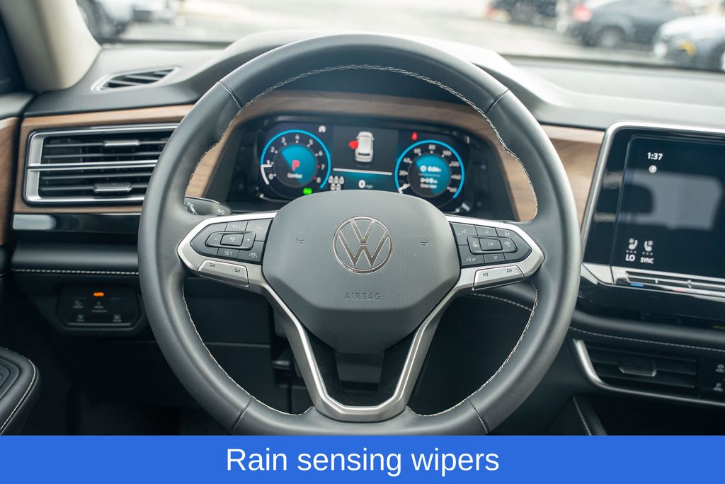 2024 Volkswagen Atlas 2.0T SE Technology Image 29 of 35