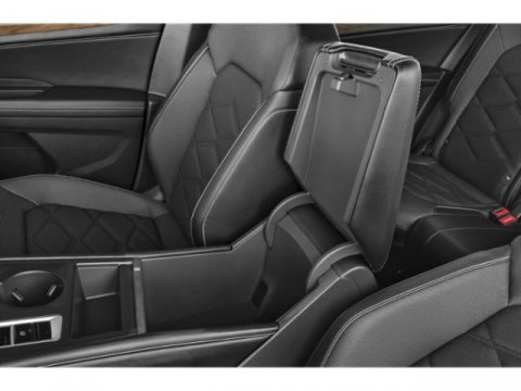 2024 Volkswagen Atlas 2.0T SE Technology Image 7 of 15
