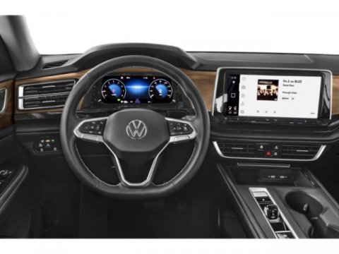 2024 Volkswagen Atlas 2.0T SE Technology Image 11 of 15
