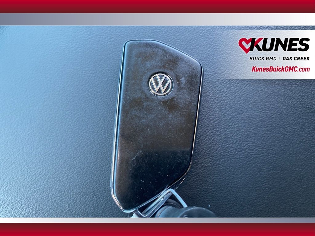 2024 Volkswagen Atlas 2.0T SE Technology Image 16 of 25