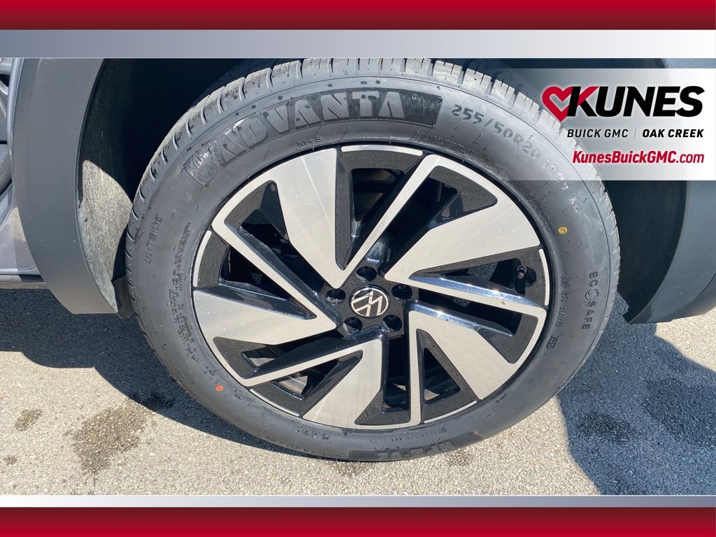 2024 Volkswagen Atlas 2.0T SE Technology Image 7 of 25