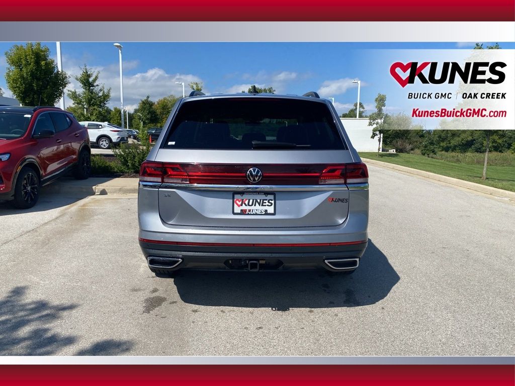 2024 Volkswagen Atlas 2.0T SE Technology Image 5 of 25