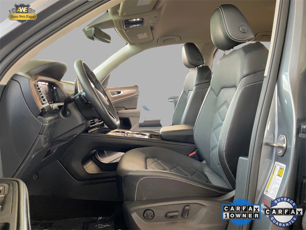 2024 Volkswagen Atlas 2.0T SE Technology Image 25 of 61