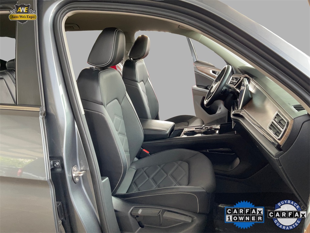 2024 Volkswagen Atlas 2.0T SE Technology Image 15 of 61