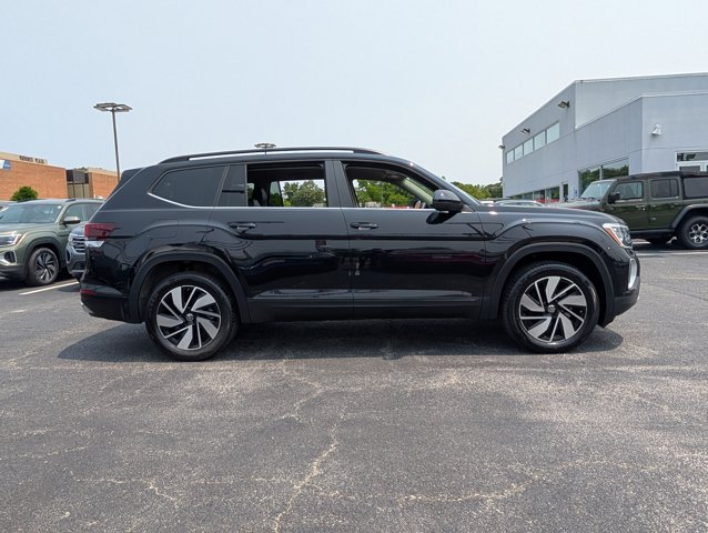 Vehicle image 5 of 32