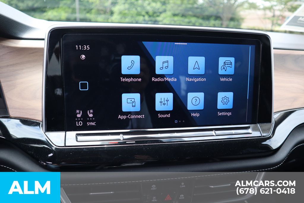 2024 Volkswagen Atlas 2.0T SE Technology Image 39 of 41