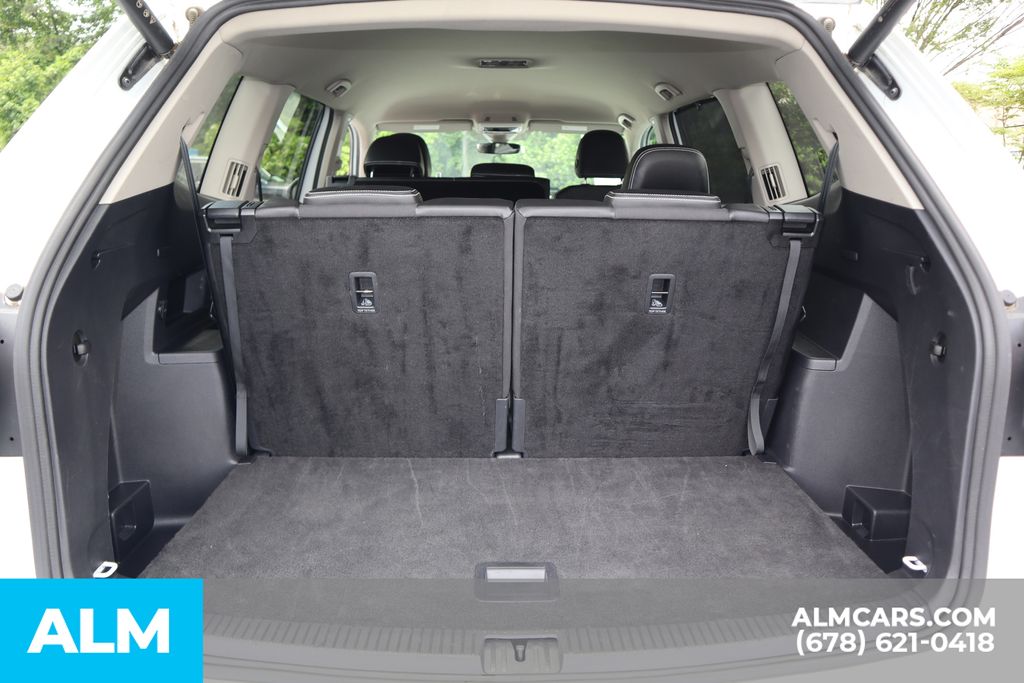 2024 Volkswagen Atlas 2.0T SE Technology Image 24 of 41