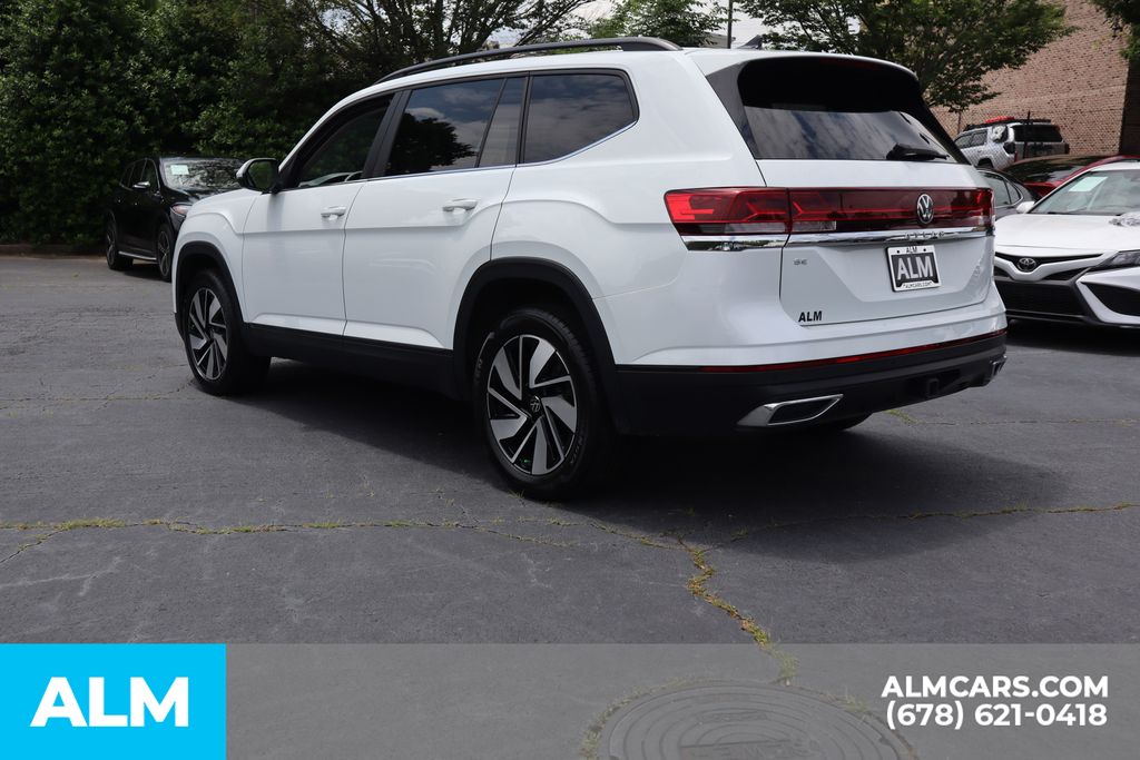 2024 Volkswagen Atlas 2.0T SE Technology Image 6 of 41