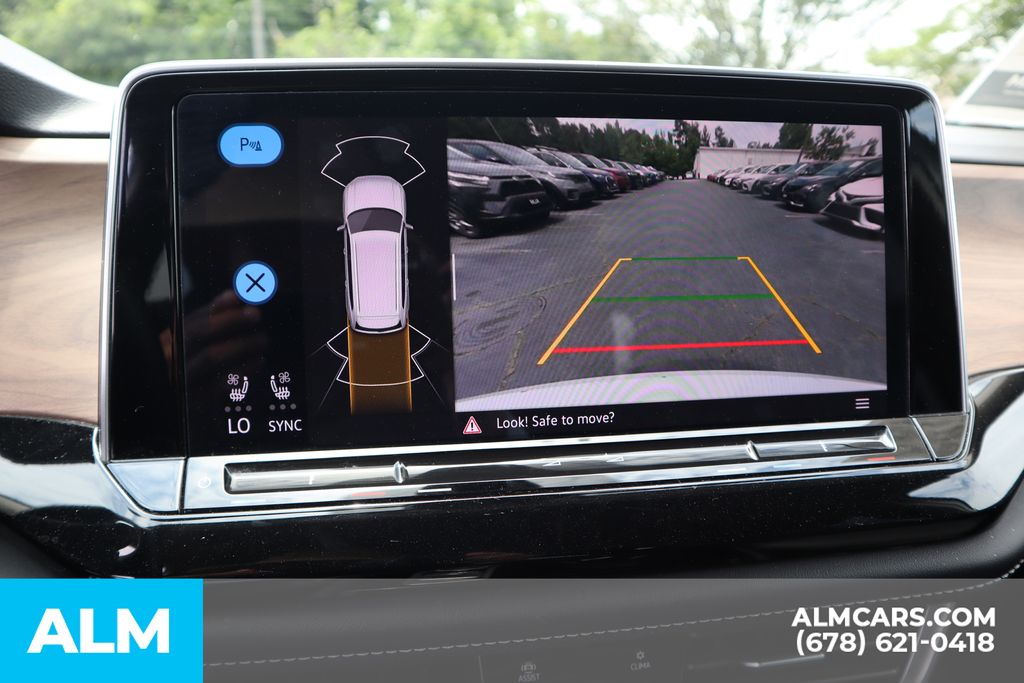2024 Volkswagen Atlas 2.0T SE Technology Image 33 of 41