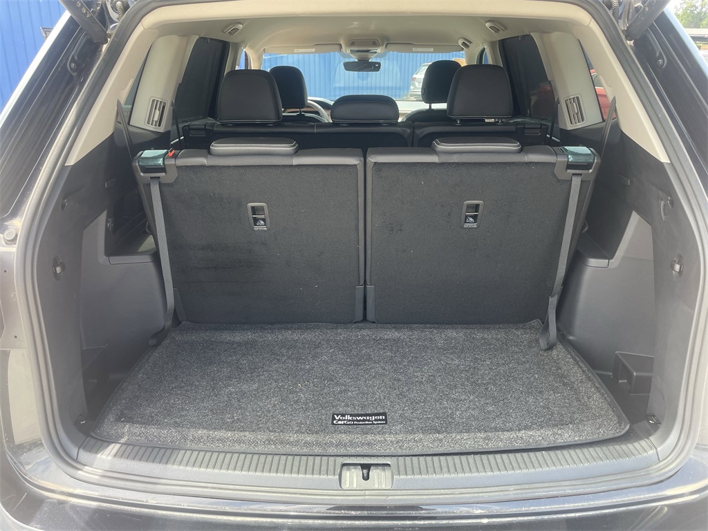 2024 Volkswagen Atlas 2.0T SE Technology Image 10 of 29