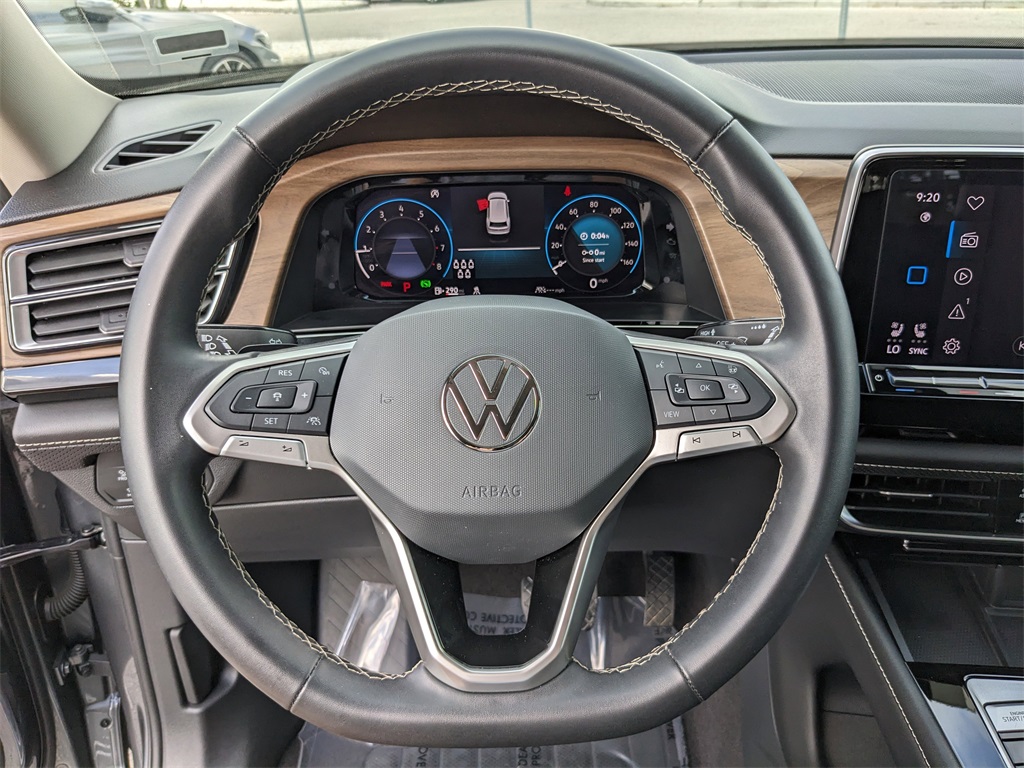 2024 Volkswagen Atlas 2.0T SE Technology Image 36 of 37
