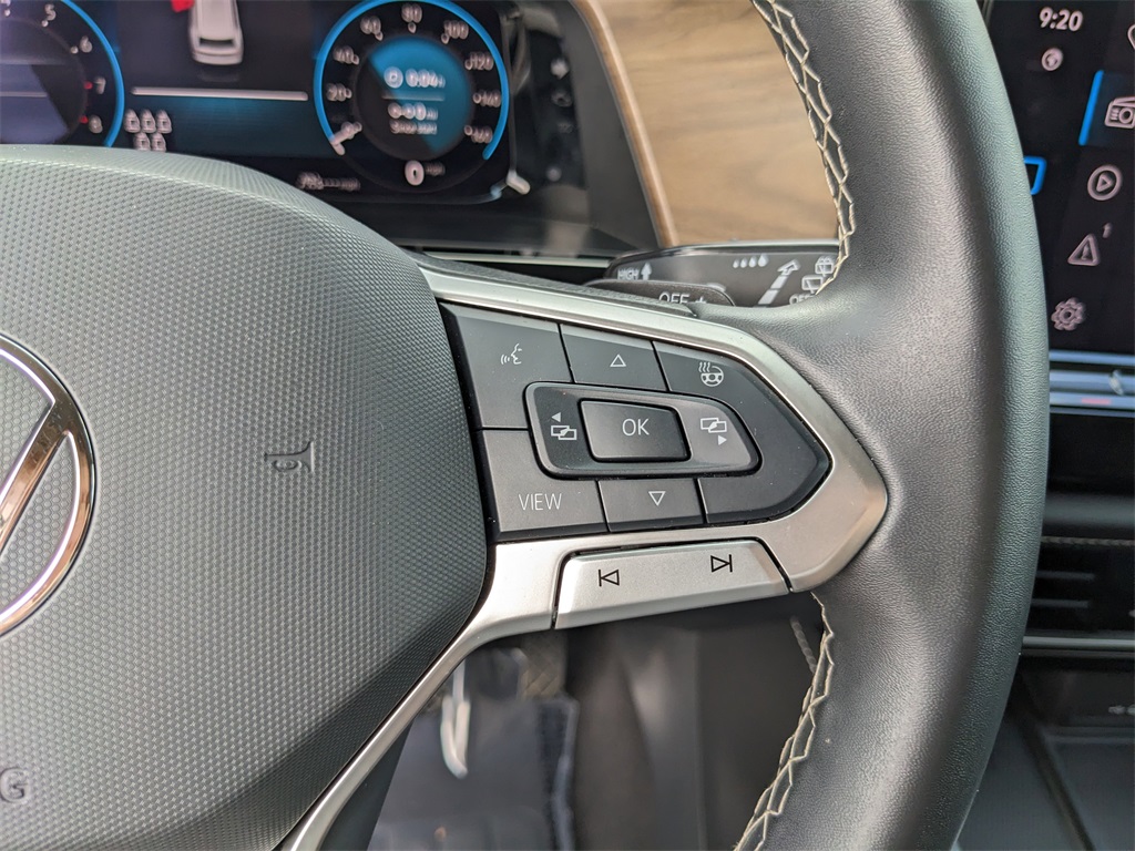 2024 Volkswagen Atlas 2.0T SE Technology Image 19 of 37