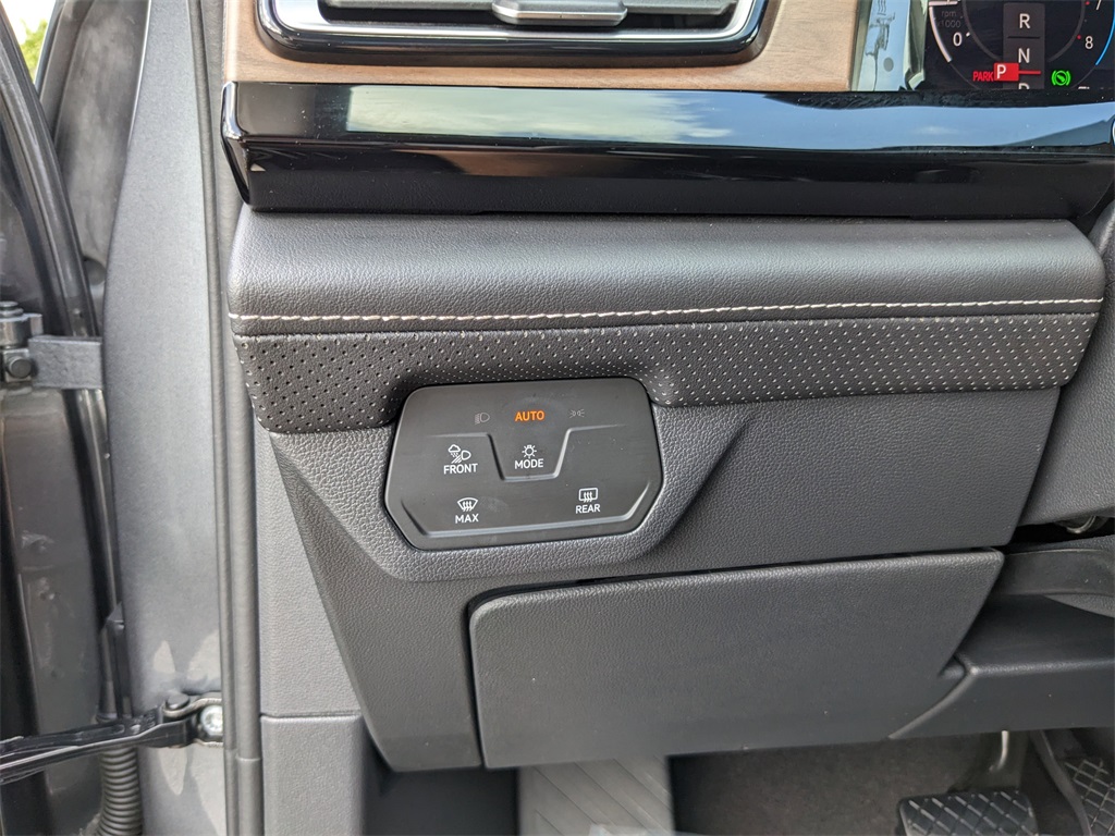 2024 Volkswagen Atlas 2.0T SE Technology Image 37 of 37