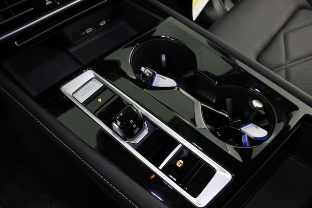 Vehicle image 21 of 21