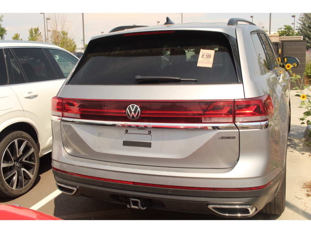 2024 Volkswagen Atlas 2.0T SE Technology Image 5 of 10