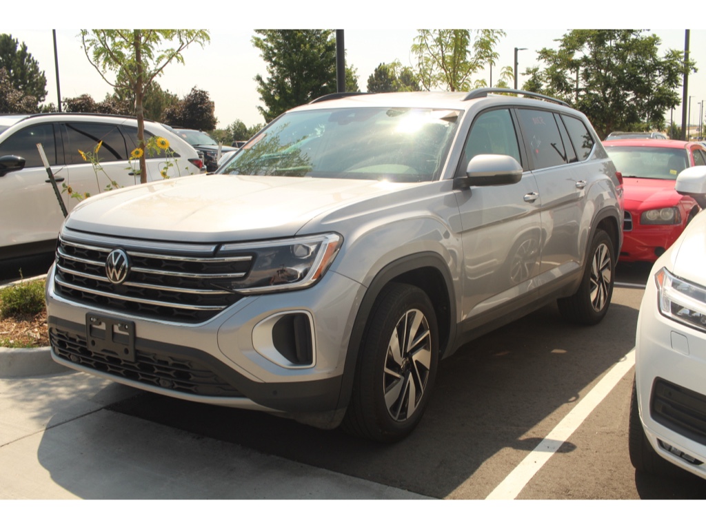 2024 Volkswagen Atlas 2.0T SE Technology Image 1 of 10
