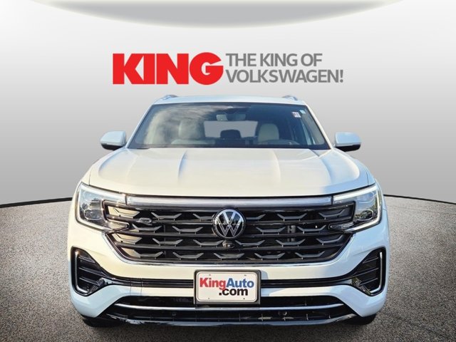 2024 Volkswagen Atlas Cross Sport 2.0T SEL Premium R-Line Image 2 of 35