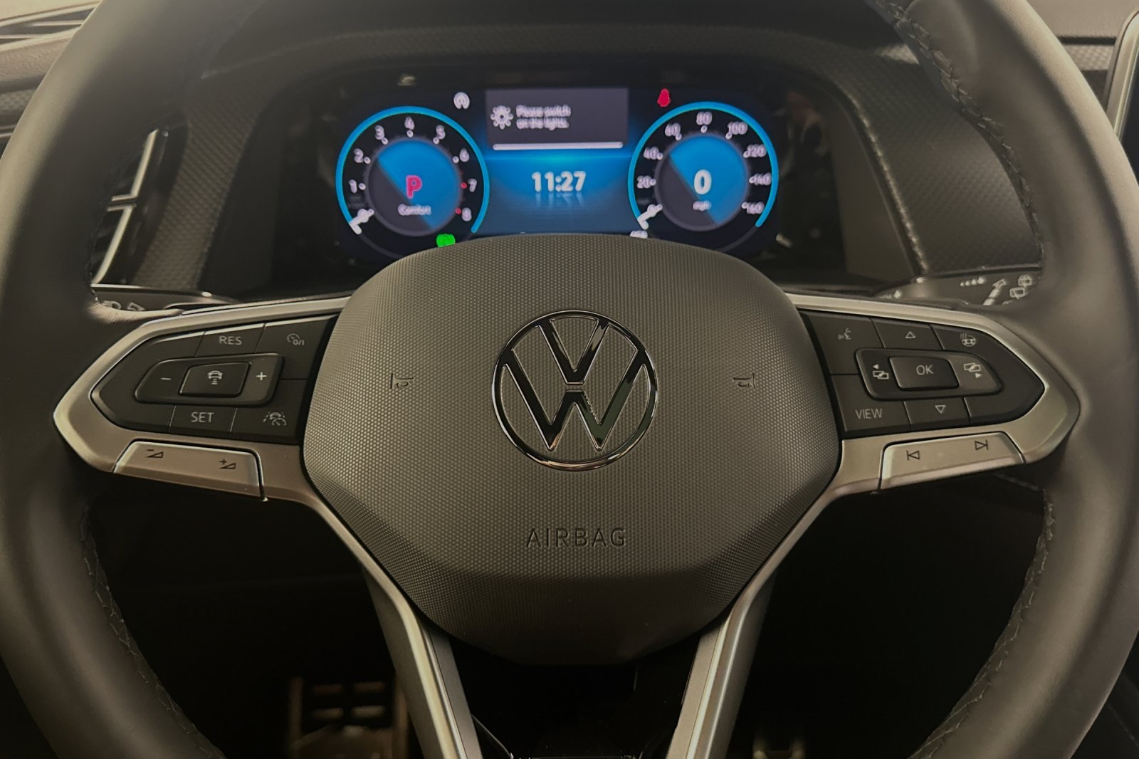 Vehicle image 23 of 27