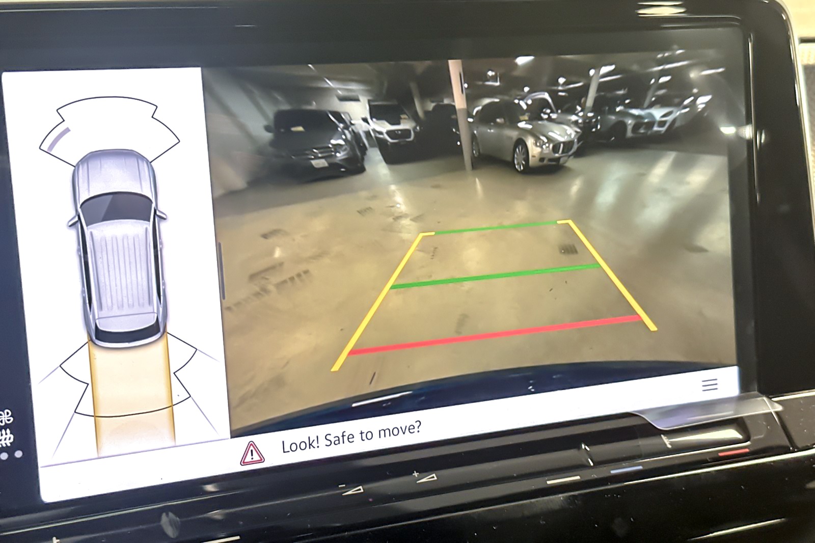 Vehicle image 19 of 27