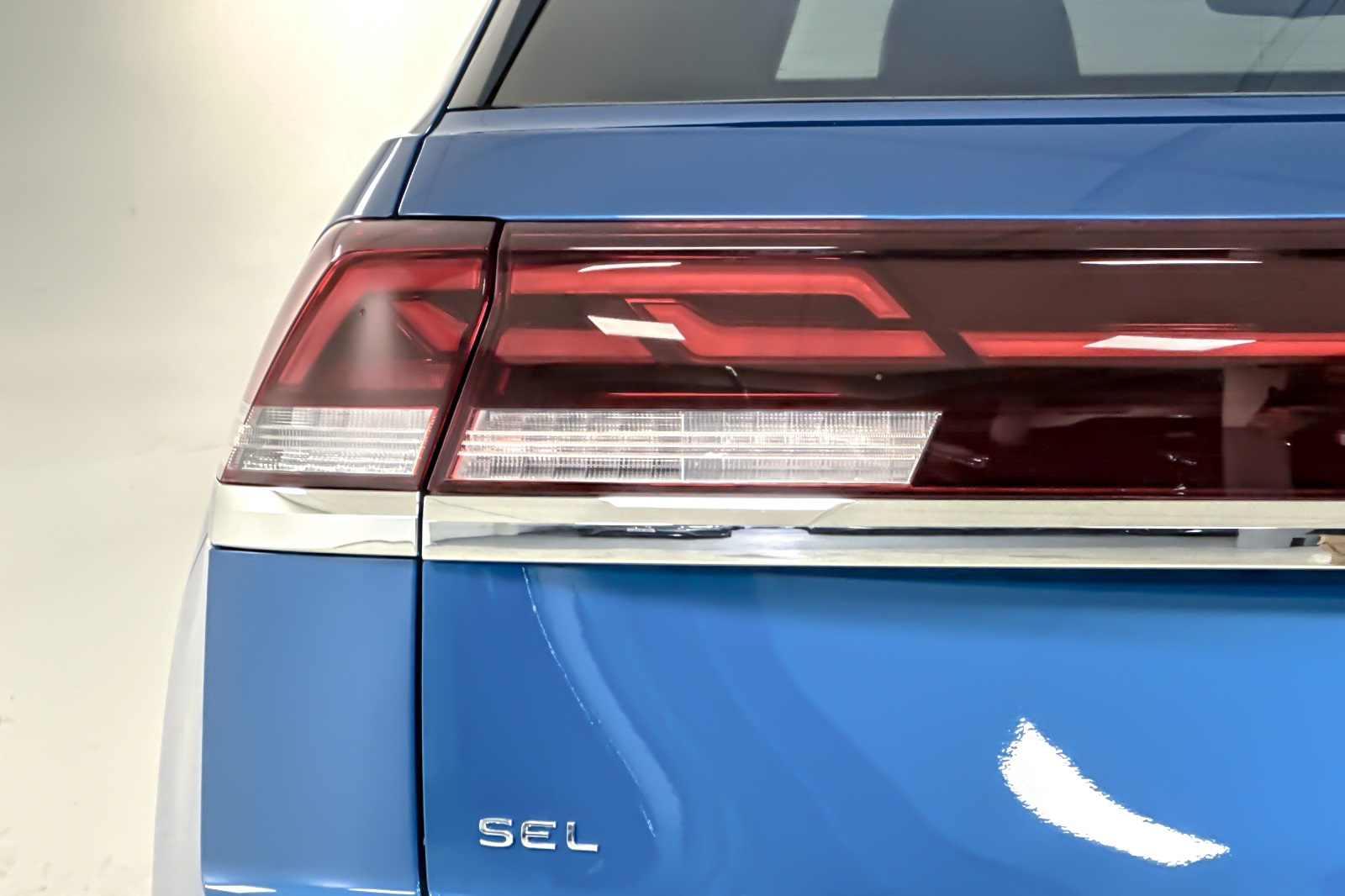 Vehicle image 26 of 27