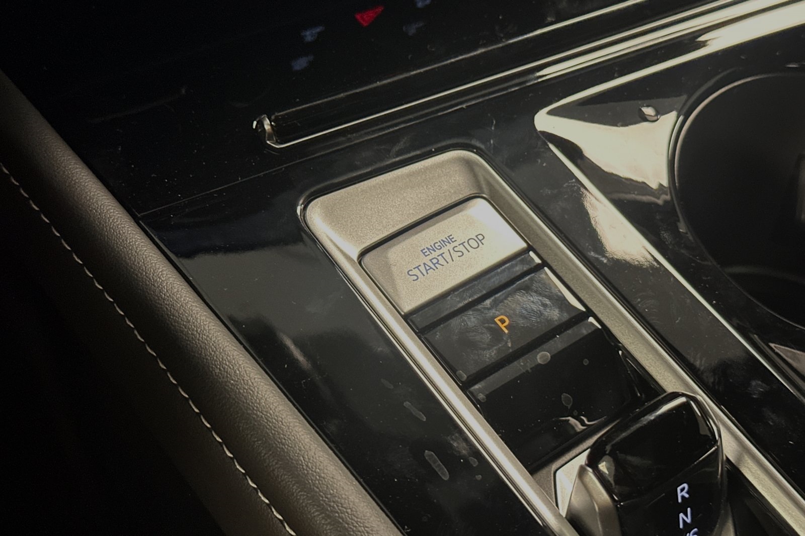 Vehicle image 22 of 27