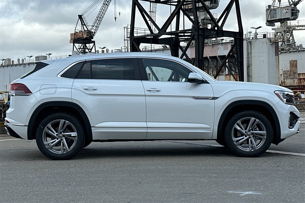Vehicle image 4 of 23