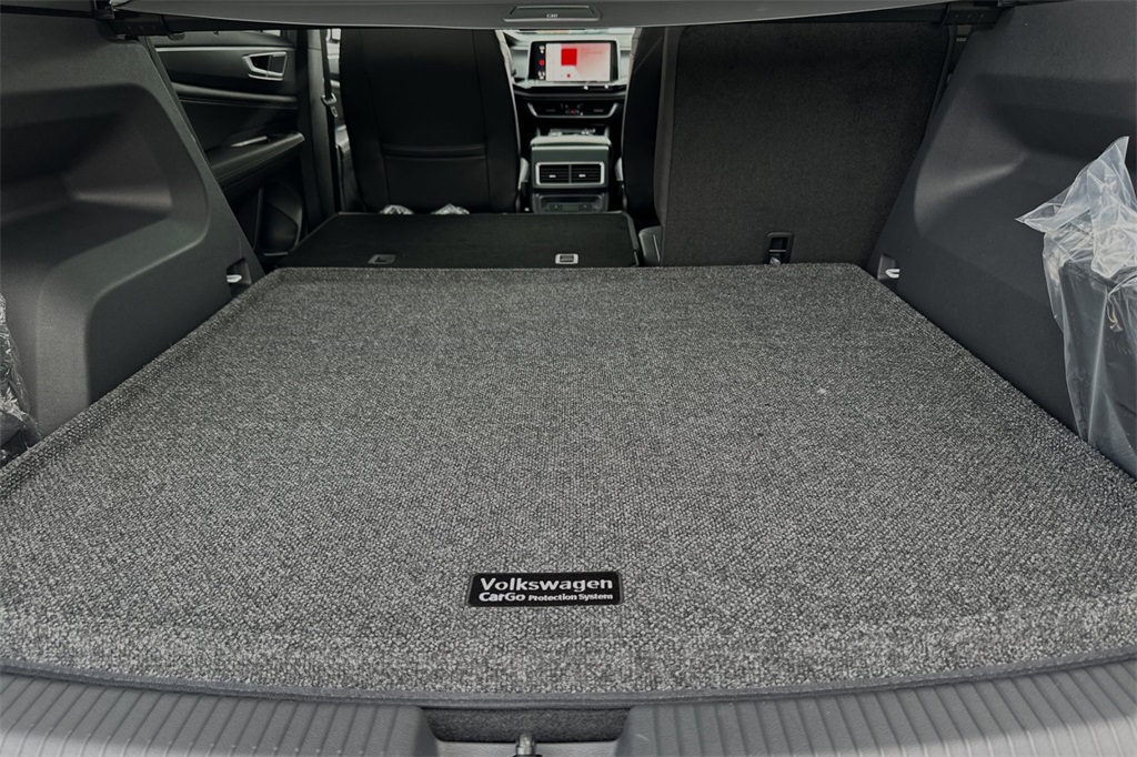Vehicle image 12 of 23