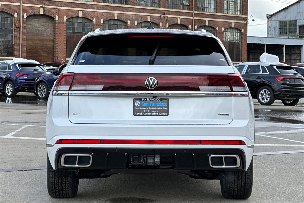 Vehicle image 6 of 23