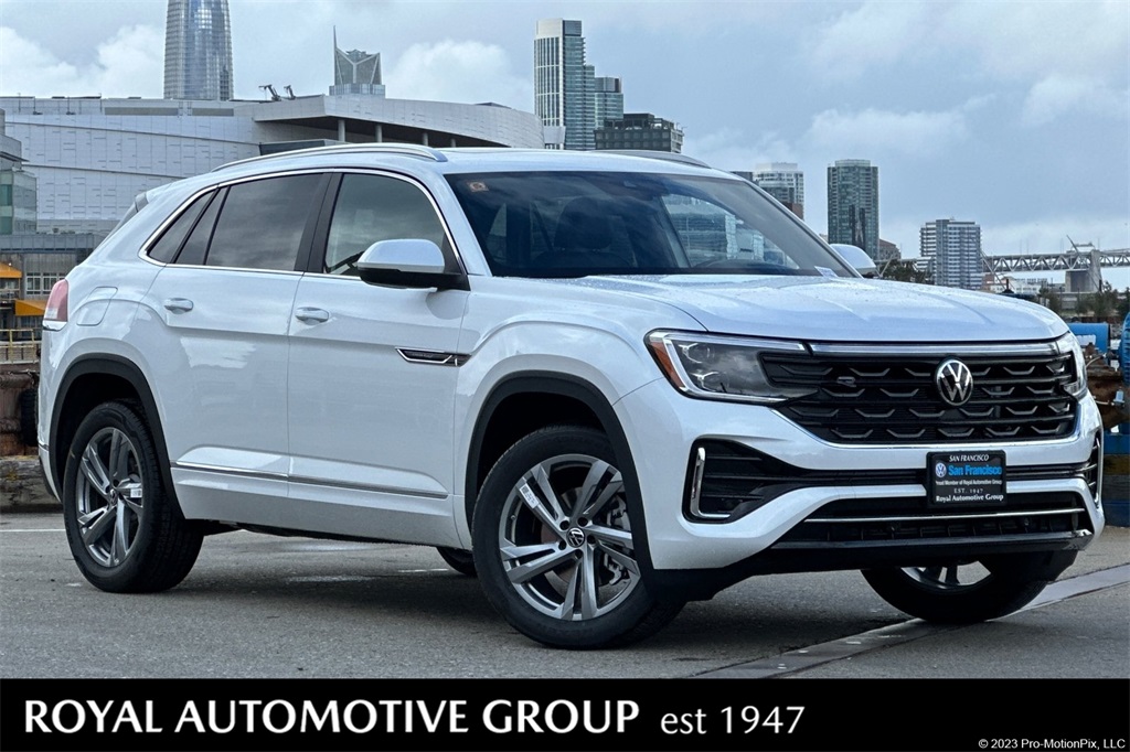 Vehicle image 3 of 23